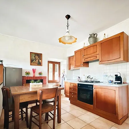 Etrusco Apartment, Centrale, Comodo, Spazioso Apartment Caprarola