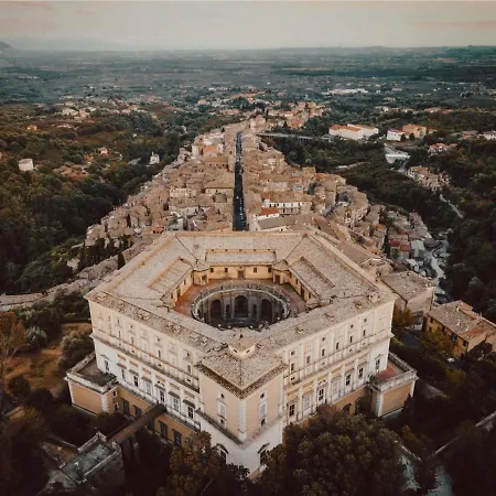 Etrusco Apartment, Centrale, Comodo, Spazioso Apartment Caprarola